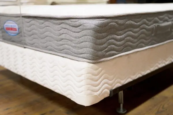Mattresses Kelowna Kalmalka 2 Kelowna Kalmalka Pocket Coil mattress closeup